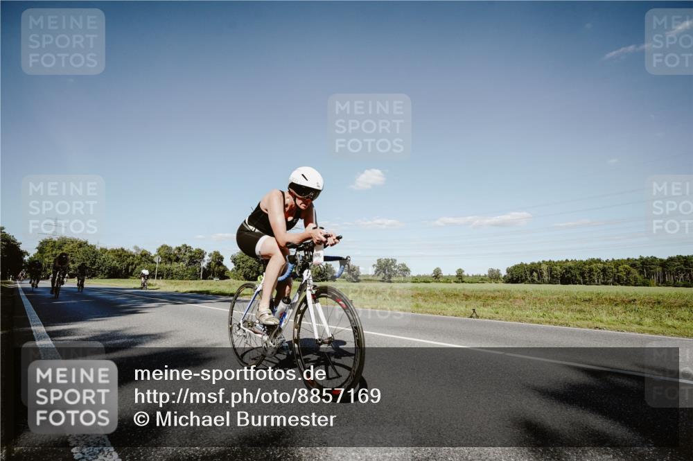 07.09.2025 - 19. Norderstedt Triathlon Michael Burmester http://msf.ph/oto/8857169 07.09.2025 15:28:54 Radfahren 362, 462, 864, 1444 meine-sportfotos.de