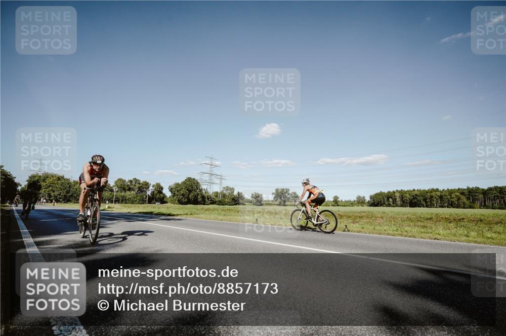 07.09.2025 - 19. Norderstedt Triathlon Michael Burmester http://msf.ph/oto/8857173 07.09.2025 15:28:55 Radfahren 362, 462, 864, 1444 meine-sportfotos.de