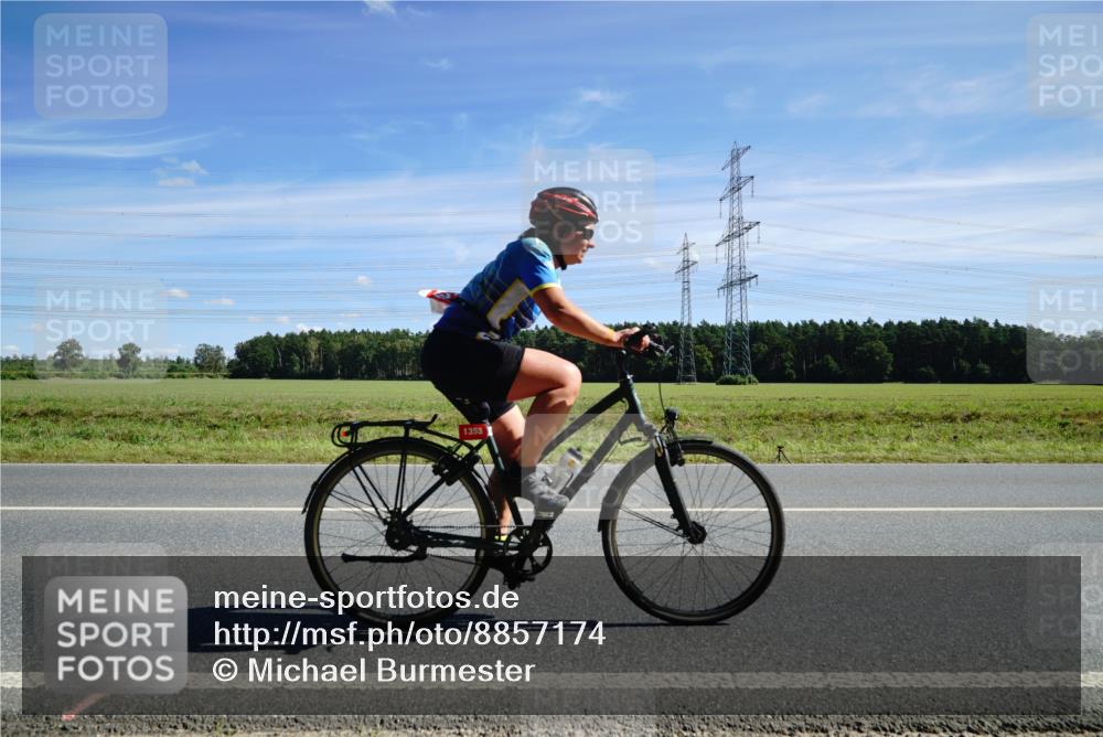 07.09.2025 - 19. Norderstedt Triathlon Michael Burmester http://msf.ph/oto/8857174 07.09.2025 12:55:44 Radfahren 262, 1353 meine-sportfotos.de