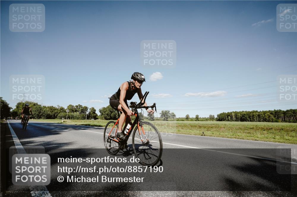 07.09.2025 - 19. Norderstedt Triathlon Michael Burmester http://msf.ph/oto/8857190 07.09.2025 15:29:09 Radfahren 429, 448, 1474 meine-sportfotos.de