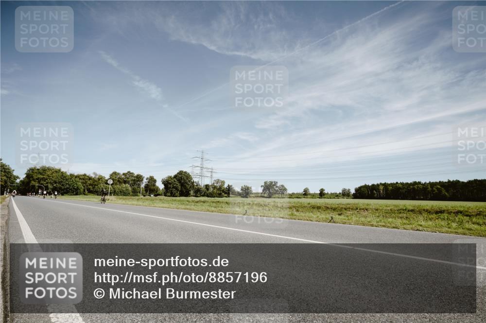 07.09.2025 - 19. Norderstedt Triathlon Michael Burmester http://msf.ph/oto/8857196 07.09.2025 12:23:09 Radfahren 208, 288, 810 meine-sportfotos.de