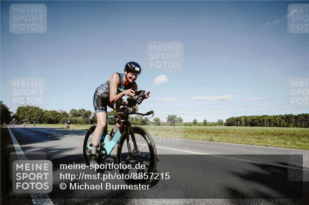 07.09.2025 - 19. Norderstedt Triathlon Michael Burmester http://msf.ph/oto/8857215 07.09.2025 15:29:18 Radfahren 365, 931 meine-sportfotos.de