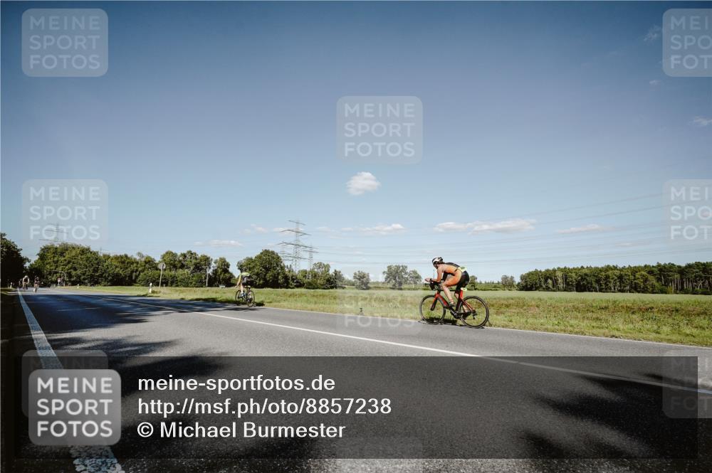 07.09.2025 - 19. Norderstedt Triathlon Michael Burmester http://msf.ph/oto/8857238 07.09.2025 15:29:37 Radfahren  meine-sportfotos.de