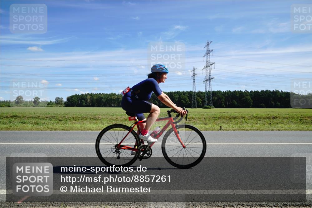 07.09.2025 - 19. Norderstedt Triathlon Michael Burmester http://msf.ph/oto/8857261 07.09.2025 12:56:33 Radfahren 342, 1345 meine-sportfotos.de