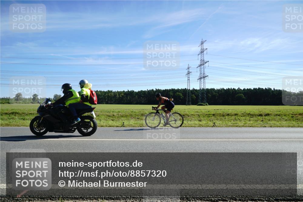 07.09.2025 - 19. Norderstedt Triathlon Michael Burmester http://msf.ph/oto/8857320 07.09.2025 11:18:17 Radfahren  meine-sportfotos.de