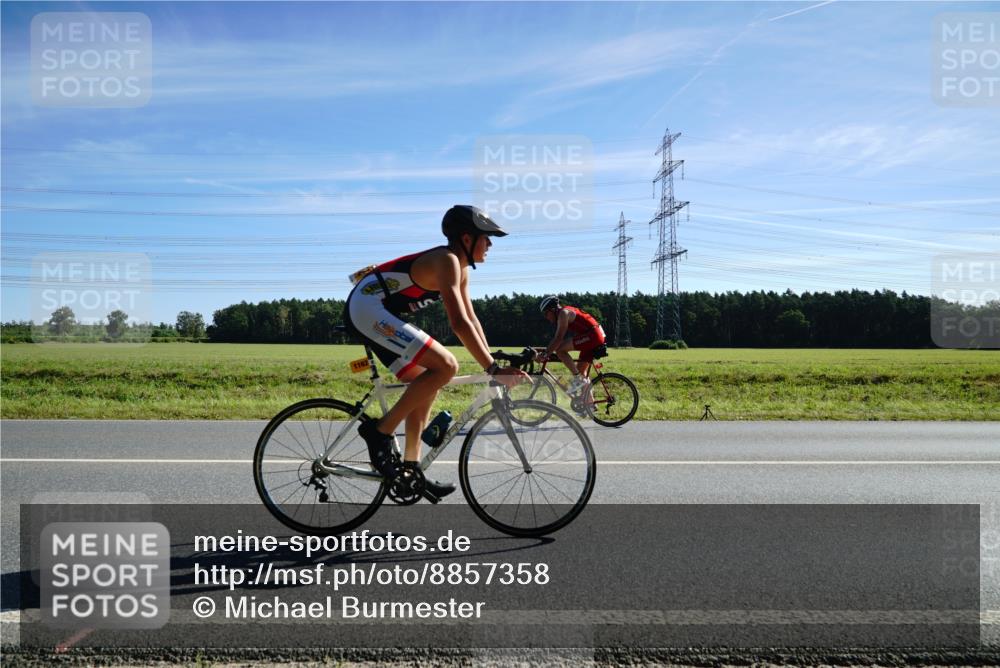 07.09.2025 - 19. Norderstedt Triathlon Michael Burmester http://msf.ph/oto/8857358 07.09.2025 11:18:54 Radfahren 1162, 1202 meine-sportfotos.de