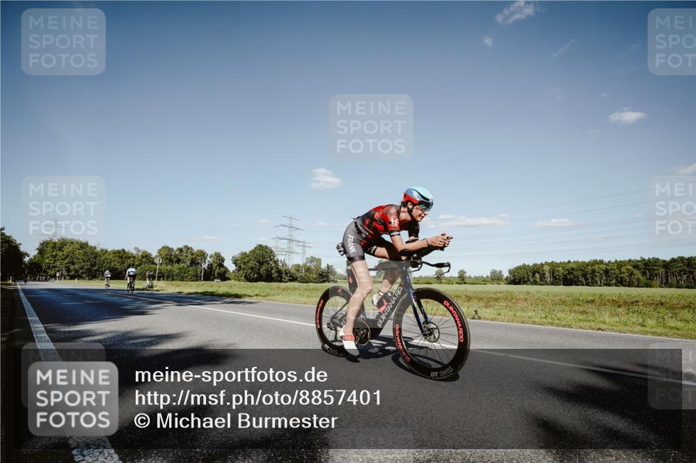 07.09.2025 - 19. Norderstedt Triathlon Michael Burmester http://msf.ph/oto/8857401 07.09.2025 15:30:56 Radfahren 438, 1482 meine-sportfotos.de
