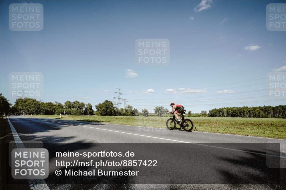 07.09.2025 - 19. Norderstedt Triathlon Michael Burmester http://msf.ph/oto/8857422 07.09.2025 15:31:13 Radfahren 403 meine-sportfotos.de