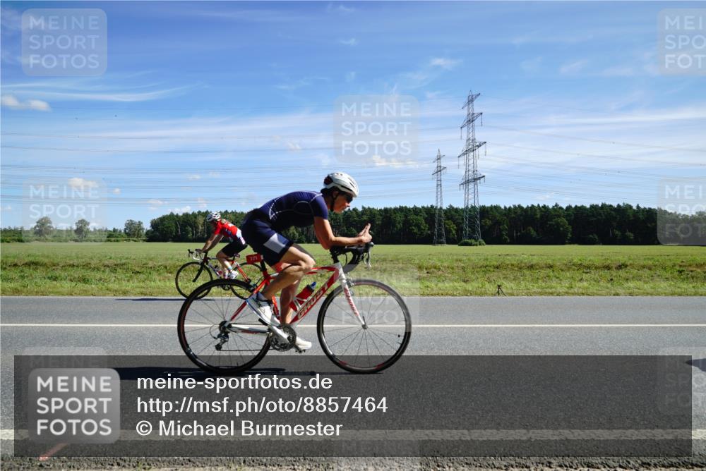 07.09.2025 - 19. Norderstedt Triathlon Michael Burmester http://msf.ph/oto/8857464 07.09.2025 12:57:51 Radfahren 777, 1238, 1317 meine-sportfotos.de