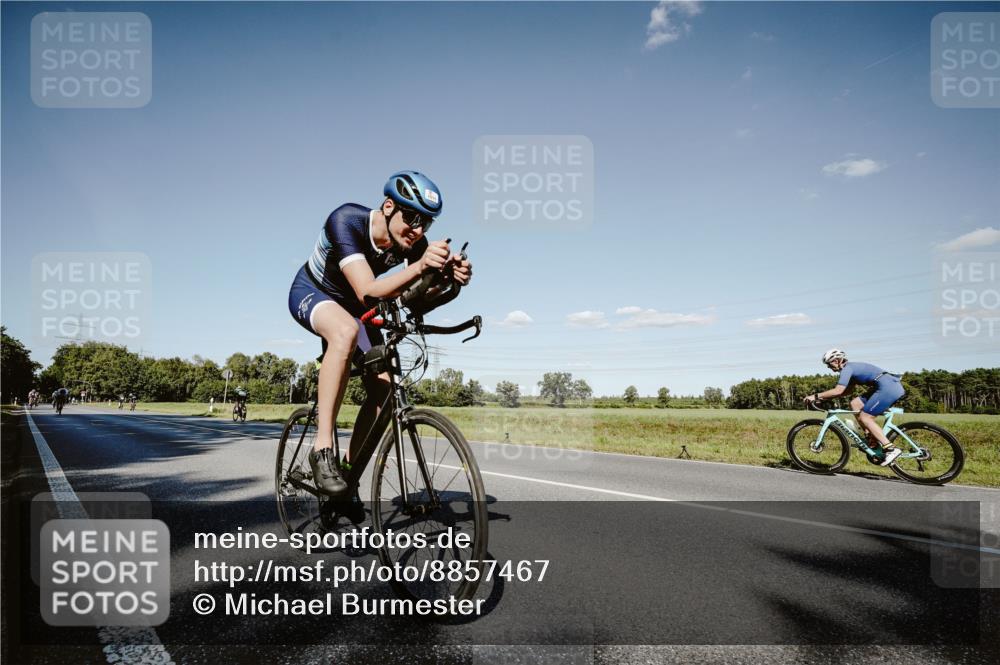 07.09.2025 - 19. Norderstedt Triathlon Michael Burmester http://msf.ph/oto/8857467 07.09.2025 15:31:37 Radfahren 937, 1511, 1537 meine-sportfotos.de