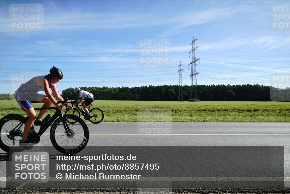 07.09.2025 - 19. Norderstedt Triathlon Michael Burmester http://msf.ph/oto/8857495 07.09.2025 11:20:34 Radfahren 1178 meine-sportfotos.de