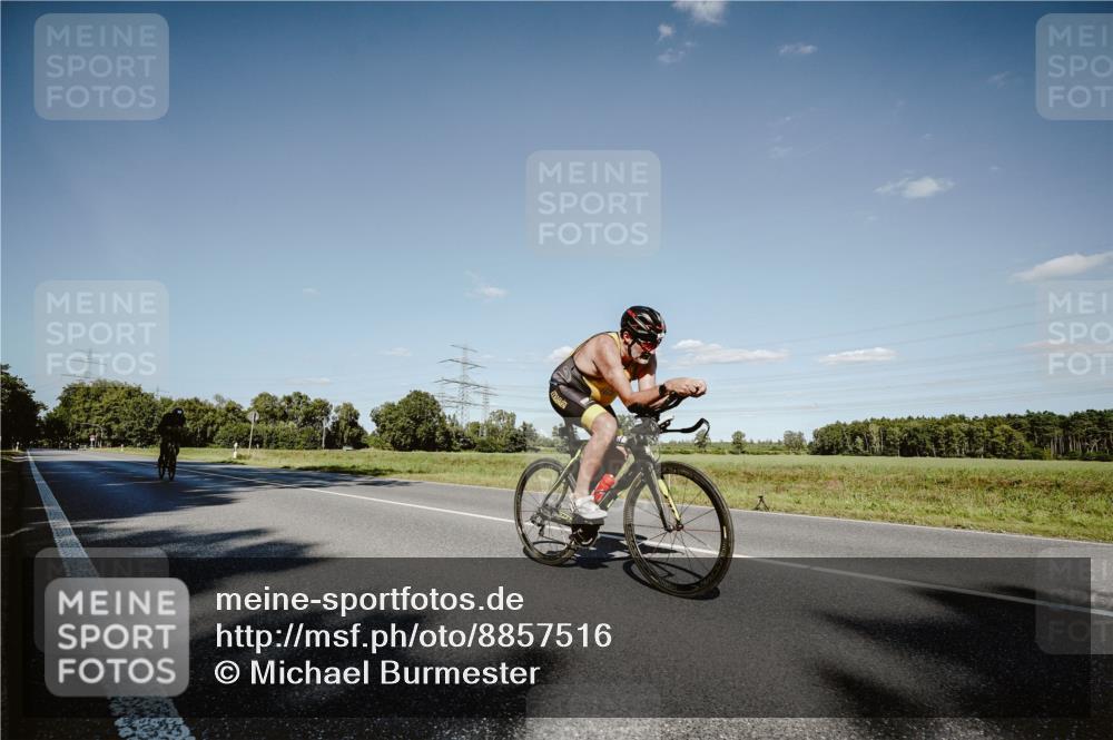 07.09.2025 - 19. Norderstedt Triathlon Michael Burmester http://msf.ph/oto/8857516 07.09.2025 15:32:05 Radfahren 902, 1427, 1460, 1479, 1523 meine-sportfotos.de