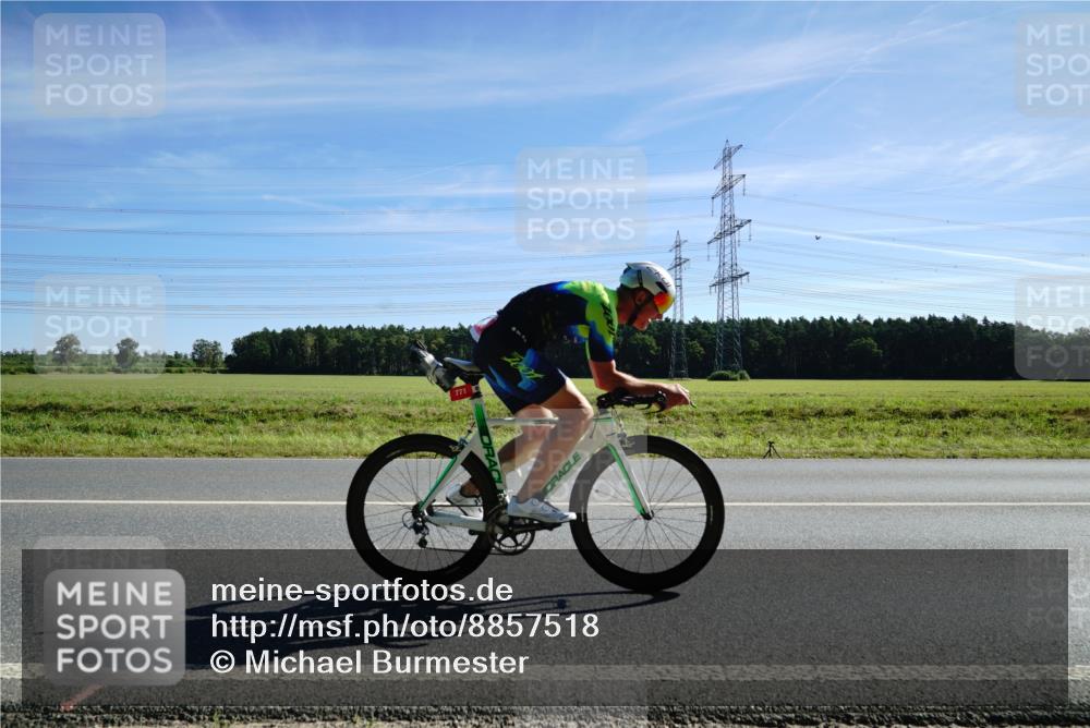 07.09.2025 - 19. Norderstedt Triathlon Michael Burmester http://msf.ph/oto/8857518 07.09.2025 11:20:49 Radfahren 771, 1340 meine-sportfotos.de