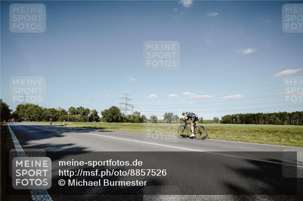 07.09.2025 - 19. Norderstedt Triathlon Michael Burmester http://msf.ph/oto/8857526 07.09.2025 15:32:14 Radfahren  meine-sportfotos.de