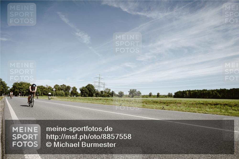 07.09.2025 - 19. Norderstedt Triathlon Michael Burmester http://msf.ph/oto/8857558 07.09.2025 12:25:42 Radfahren 850 meine-sportfotos.de