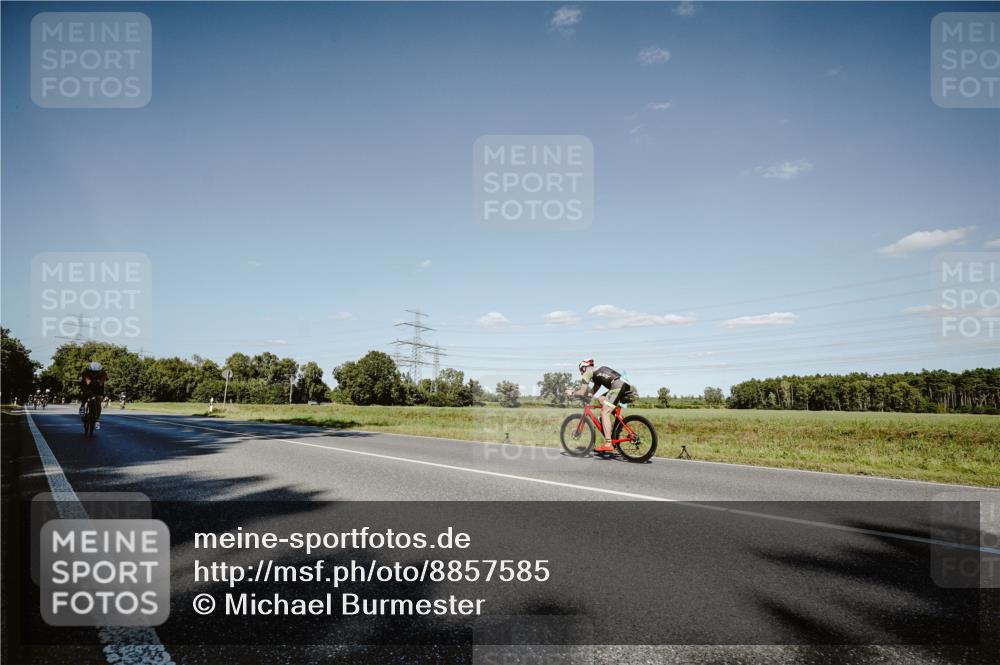 07.09.2025 - 19. Norderstedt Triathlon Michael Burmester http://msf.ph/oto/8857585 07.09.2025 15:32:45 Radfahren 477, 936, 949, 1410, 1504 meine-sportfotos.de