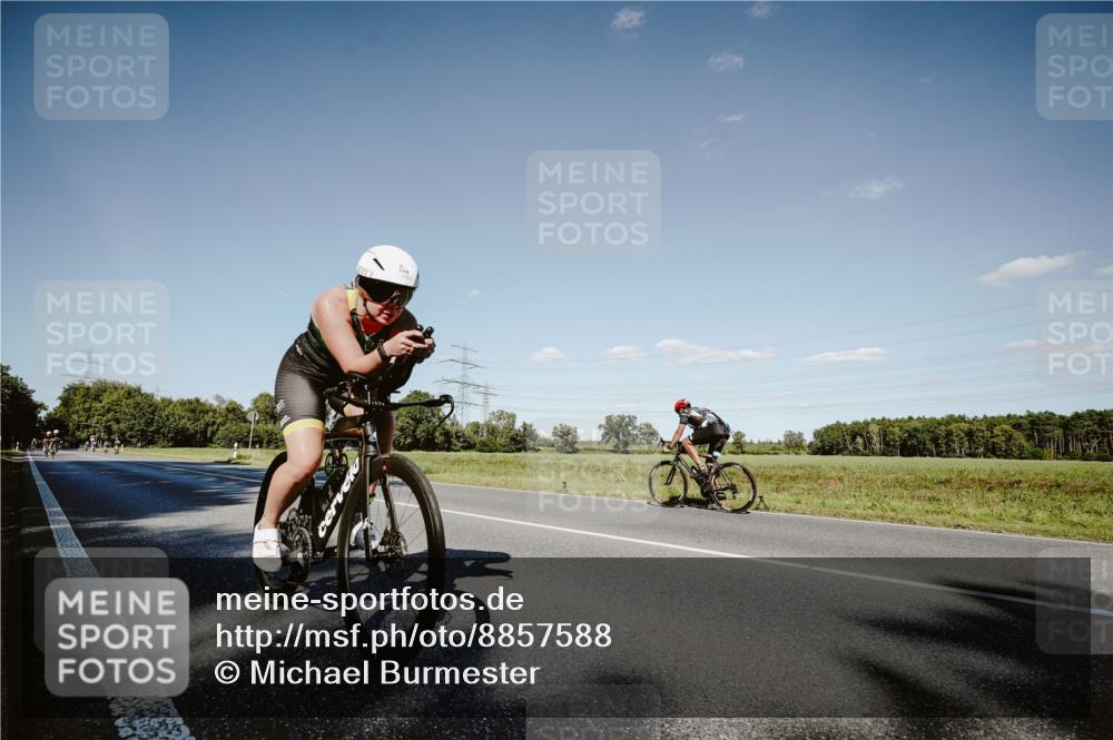 07.09.2025 - 19. Norderstedt Triathlon Michael Burmester http://msf.ph/oto/8857588 07.09.2025 15:32:46 Radfahren 936, 949, 1410, 1504 meine-sportfotos.de