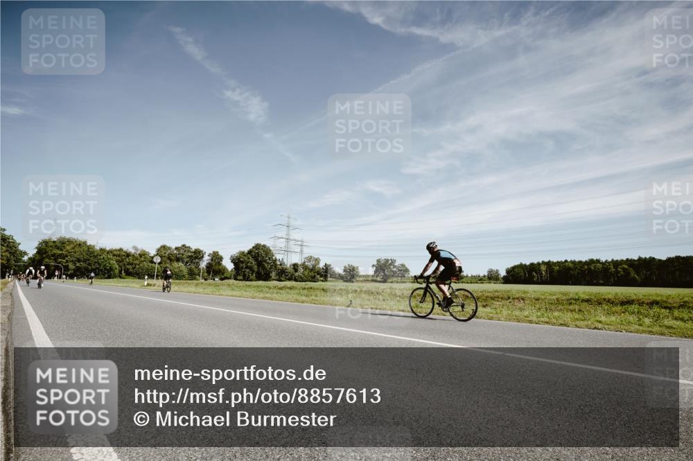 07.09.2025 - 19. Norderstedt Triathlon Michael Burmester http://msf.ph/oto/8857613 07.09.2025 12:26:09 Radfahren 781, 1361 meine-sportfotos.de