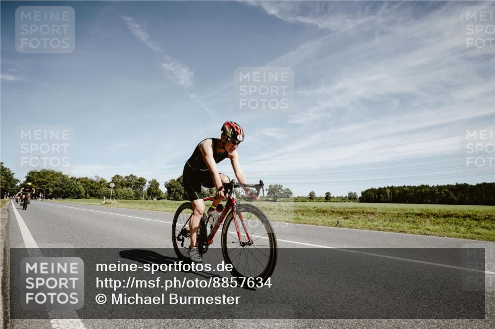 07.09.2025 - 19. Norderstedt Triathlon Michael Burmester http://msf.ph/oto/8857634 07.09.2025 12:26:20 Radfahren 239, 759 meine-sportfotos.de