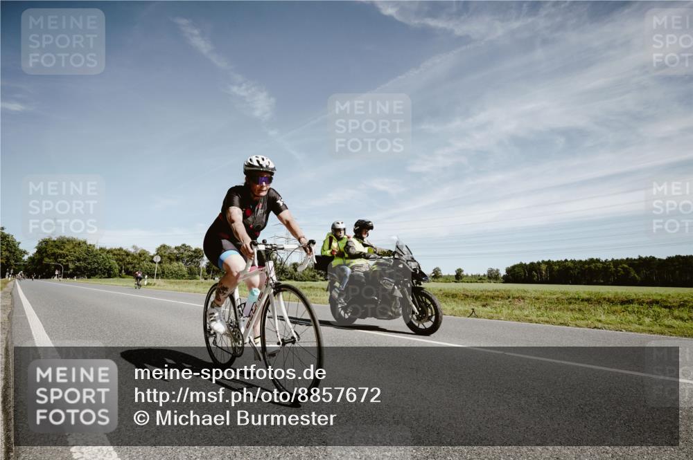 07.09.2025 - 19. Norderstedt Triathlon Michael Burmester http://msf.ph/oto/8857672 07.09.2025 12:26:35 Radfahren 137 meine-sportfotos.de