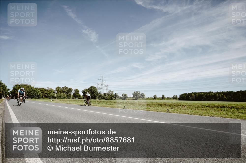 07.09.2025 - 19. Norderstedt Triathlon Michael Burmester http://msf.ph/oto/8857681 07.09.2025 12:26:42 Radfahren 712, 1235 meine-sportfotos.de