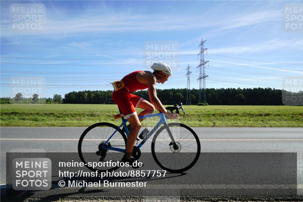 07.09.2025 - 19. Norderstedt Triathlon Michael Burmester http://msf.ph/oto/8857757 07.09.2025 11:23:30 Radfahren 1163 meine-sportfotos.de