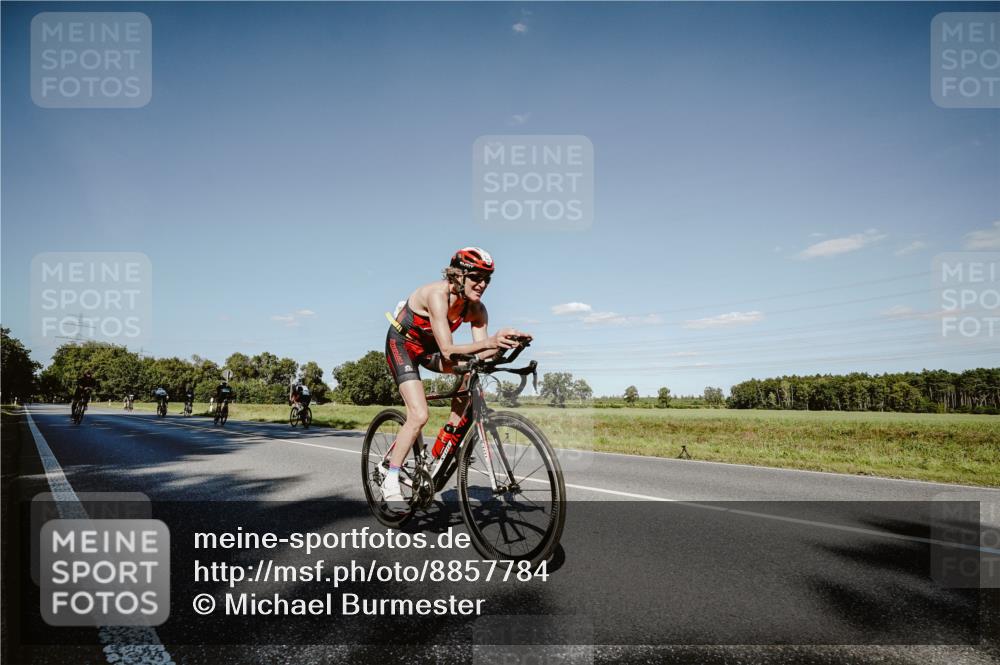 07.09.2025 - 19. Norderstedt Triathlon Michael Burmester http://msf.ph/oto/8857784 07.09.2025 15:34:35 Radfahren 440, 930 meine-sportfotos.de