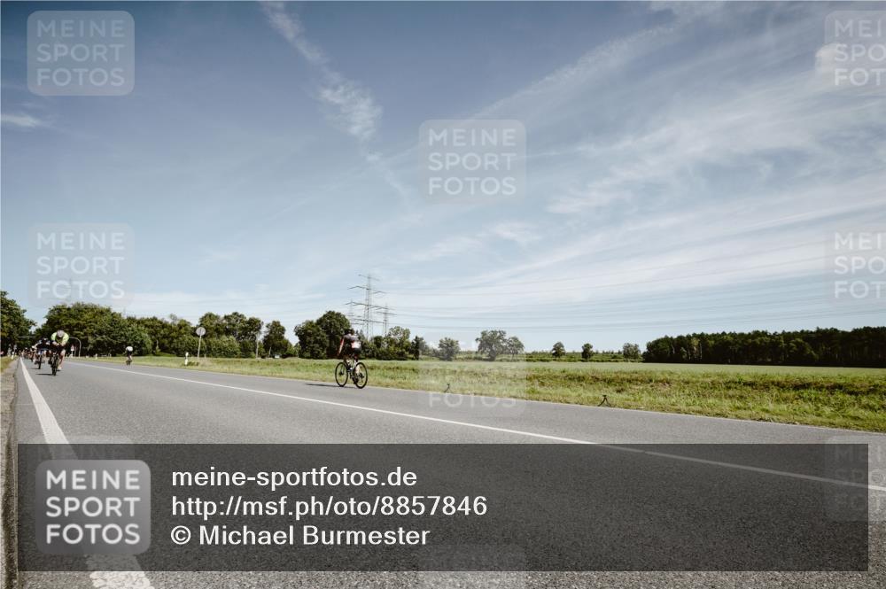 07.09.2025 - 19. Norderstedt Triathlon Michael Burmester http://msf.ph/oto/8857846 07.09.2025 12:27:59 Radfahren 1230, 1237, 1241, 1376 meine-sportfotos.de