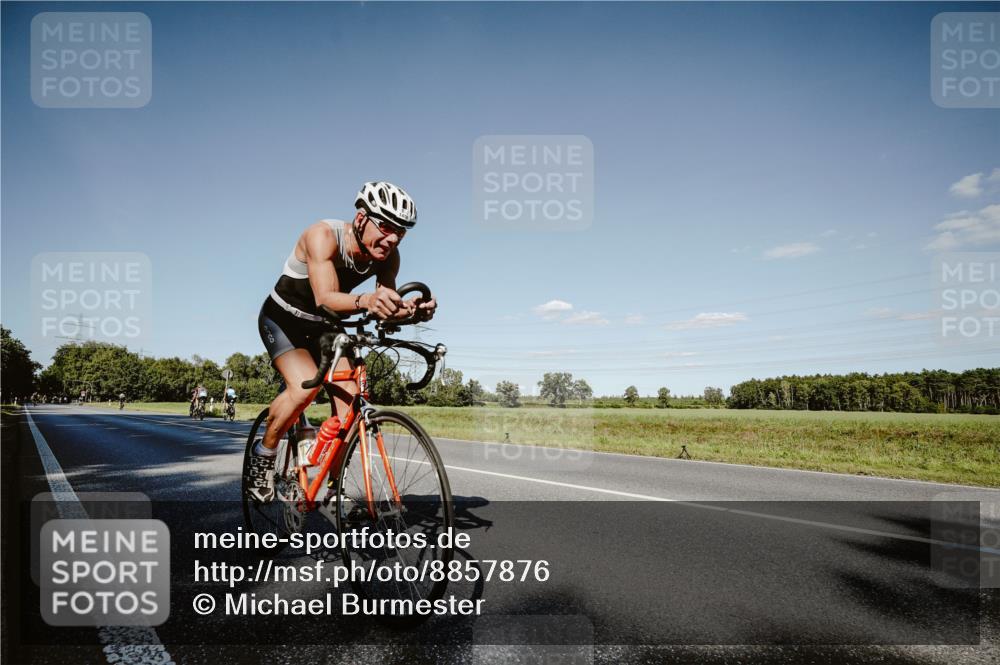 07.09.2025 - 19. Norderstedt Triathlon Michael Burmester http://msf.ph/oto/8857876 07.09.2025 15:35:26 Radfahren 386, 1419 meine-sportfotos.de
