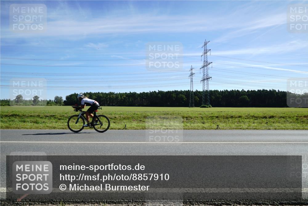 07.09.2025 - 19. Norderstedt Triathlon Michael Burmester http://msf.ph/oto/8857910 07.09.2025 11:24:59 Radfahren 1153, 1355 meine-sportfotos.de