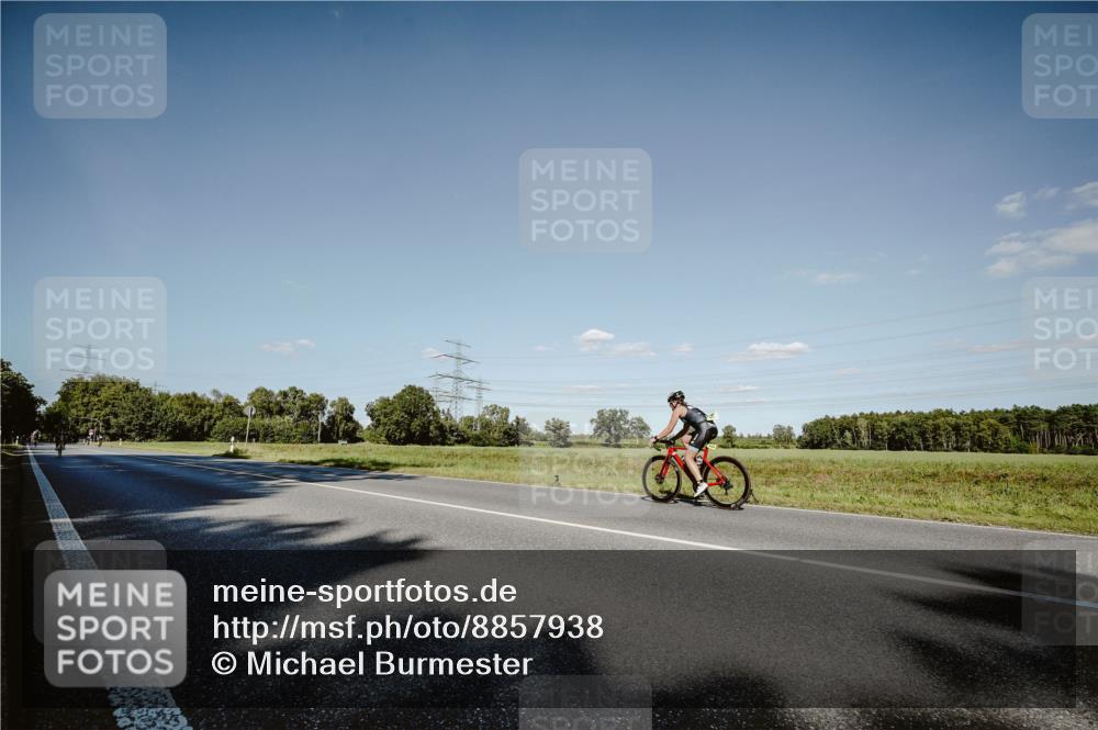 07.09.2025 - 19. Norderstedt Triathlon Michael Burmester http://msf.ph/oto/8857938 07.09.2025 15:36:02 Radfahren 474, 1472 meine-sportfotos.de