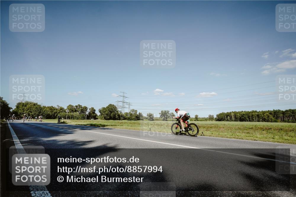 07.09.2025 - 19. Norderstedt Triathlon Michael Burmester http://msf.ph/oto/8857994 07.09.2025 15:36:19 Radfahren 935, 1484 meine-sportfotos.de
