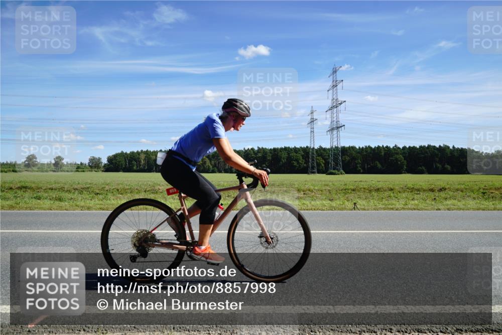 07.09.2025 - 19. Norderstedt Triathlon Michael Burmester http://msf.ph/oto/8857998 07.09.2025 13:04:34 Radfahren 348, 853 meine-sportfotos.de