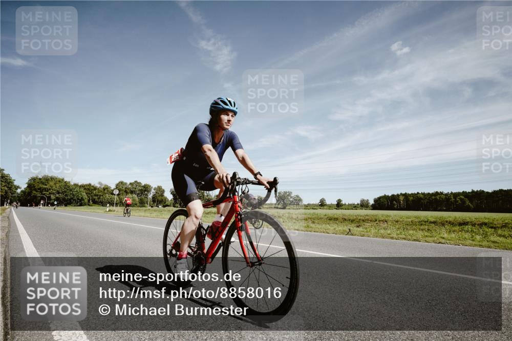 07.09.2025 - 19. Norderstedt Triathlon Michael Burmester http://msf.ph/oto/8858016 07.09.2025 12:29:05 Radfahren 851, 1345 meine-sportfotos.de