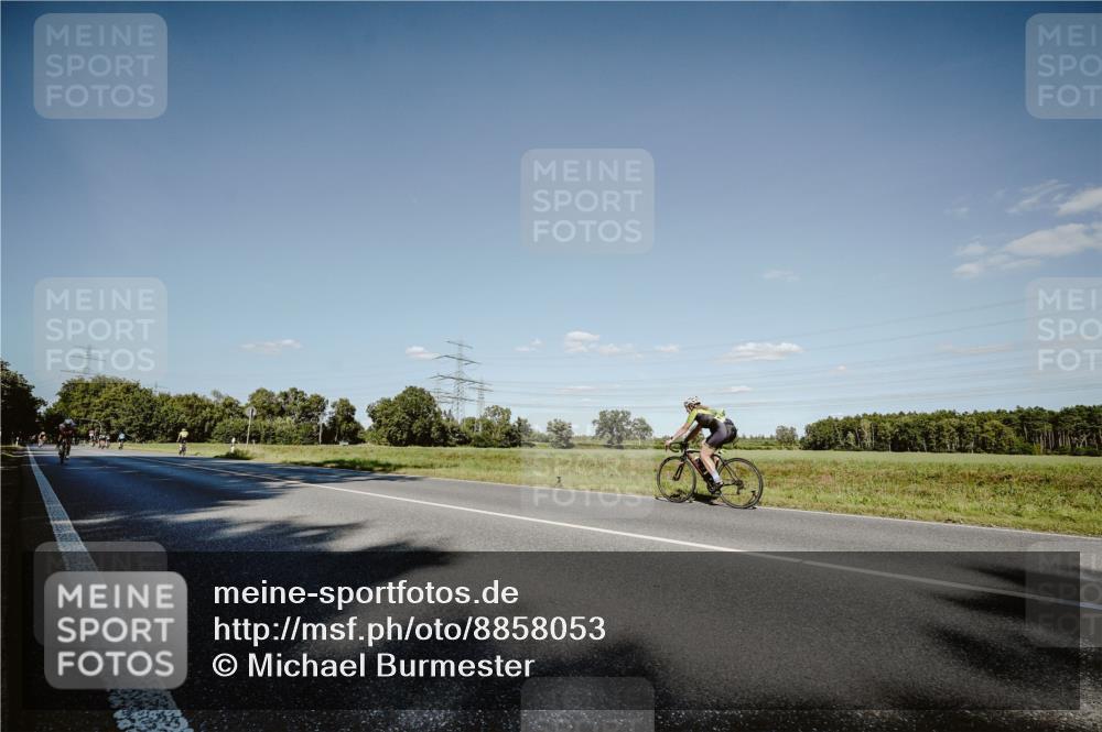 07.09.2025 - 19. Norderstedt Triathlon Michael Burmester http://msf.ph/oto/8858053 07.09.2025 15:36:40 Radfahren 1514, 1532 meine-sportfotos.de