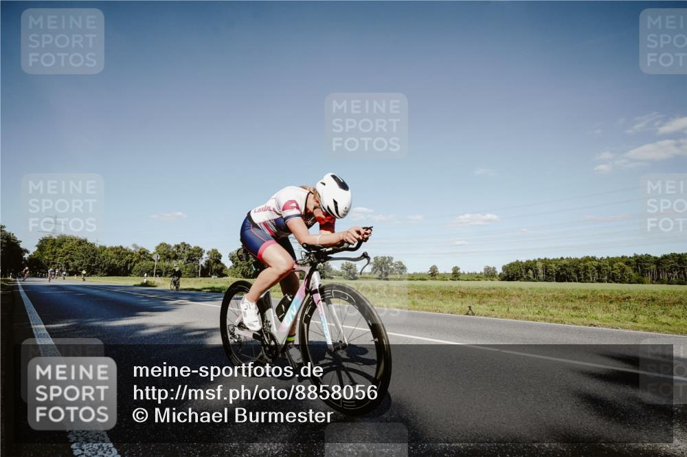 07.09.2025 - 19. Norderstedt Triathlon Michael Burmester http://msf.ph/oto/8858056 07.09.2025 15:36:43 Radfahren 1532 meine-sportfotos.de