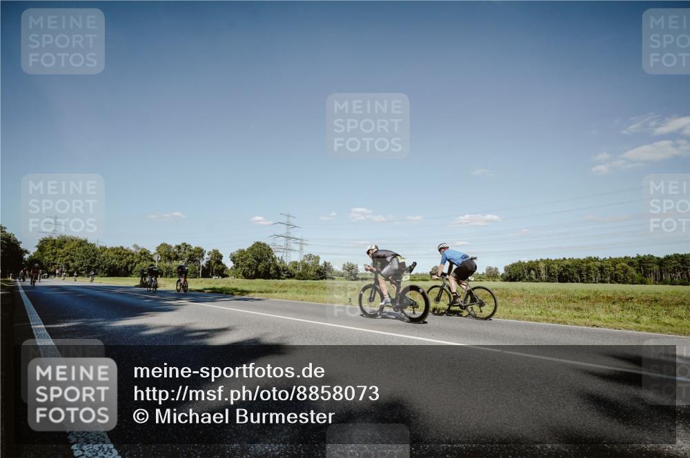 07.09.2025 - 19. Norderstedt Triathlon Michael Burmester http://msf.ph/oto/8858073 07.09.2025 15:36:51 Radfahren 458, 1453 meine-sportfotos.de