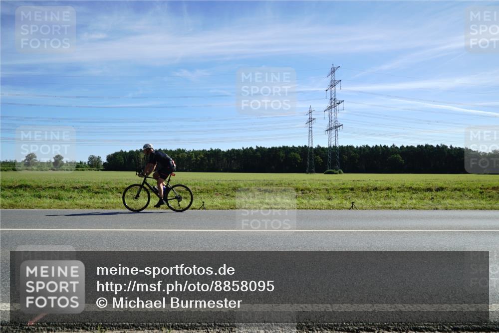 07.09.2025 - 19. Norderstedt Triathlon Michael Burmester http://msf.ph/oto/8858095 07.09.2025 11:27:06 Radfahren 229, 1160, 1171, 1253, 1390 meine-sportfotos.de