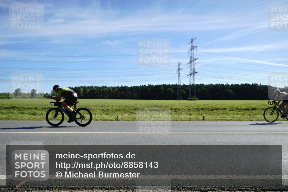 07.09.2025 - 19. Norderstedt Triathlon Michael Burmester http://msf.ph/oto/8858143 07.09.2025 11:27:17 Radfahren 796, 1198 meine-sportfotos.de