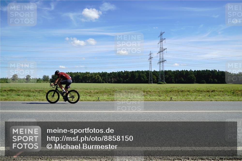 07.09.2025 - 19. Norderstedt Triathlon Michael Burmester http://msf.ph/oto/8858150 07.09.2025 13:06:52 Radfahren  meine-sportfotos.de