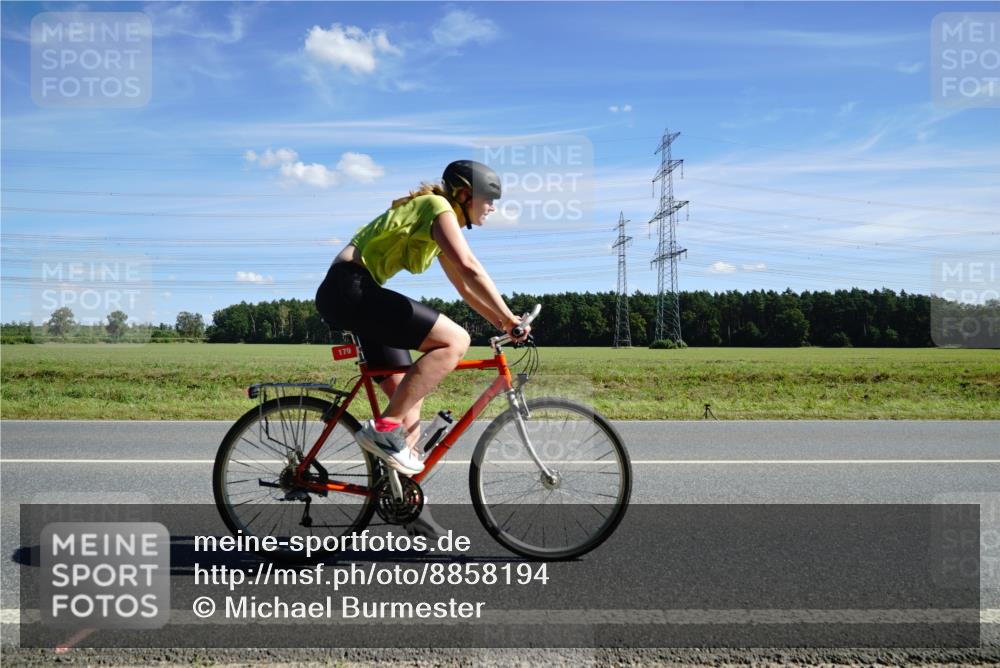 07.09.2025 - 19. Norderstedt Triathlon Michael Burmester http://msf.ph/oto/8858194 07.09.2025 13:07:18 Radfahren 179, 219, 333 meine-sportfotos.de
