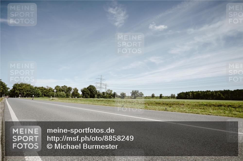 07.09.2025 - 19. Norderstedt Triathlon Michael Burmester http://msf.ph/oto/8858249 07.09.2025 12:31:01 Radfahren 721 meine-sportfotos.de