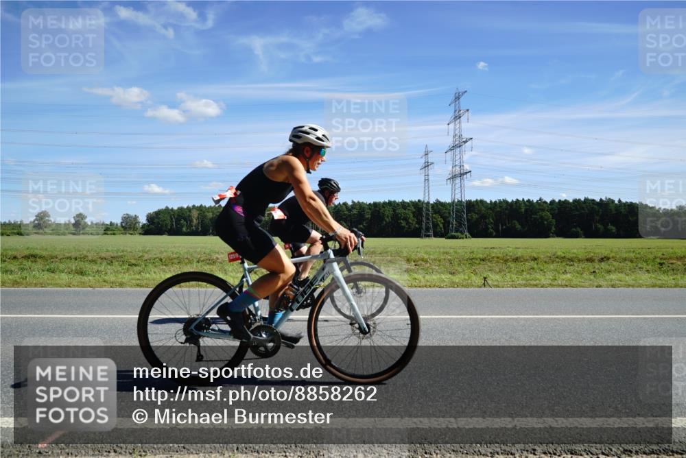 07.09.2025 - 19. Norderstedt Triathlon Michael Burmester http://msf.ph/oto/8858262 07.09.2025 13:08:45 Radfahren 706, 1259 meine-sportfotos.de