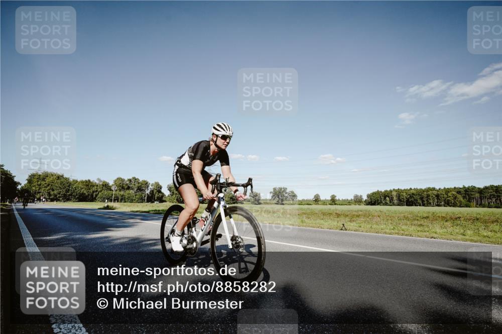 07.09.2025 - 19. Norderstedt Triathlon Michael Burmester http://msf.ph/oto/8858282 07.09.2025 15:38:33 Radfahren 380, 887 meine-sportfotos.de