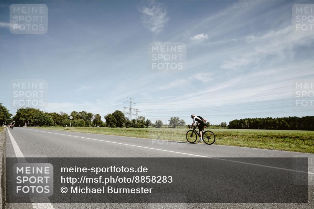 07.09.2025 - 19. Norderstedt Triathlon Michael Burmester http://msf.ph/oto/8858283 07.09.2025 12:31:18 Radfahren 175 meine-sportfotos.de