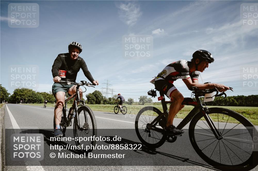 07.09.2025 - 19. Norderstedt Triathlon Michael Burmester http://msf.ph/oto/8858322 07.09.2025 12:31:36 Radfahren 713, 1255 meine-sportfotos.de