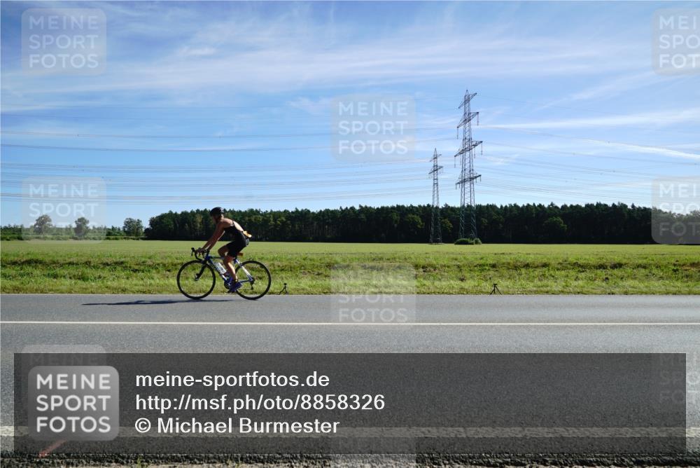 07.09.2025 - 19. Norderstedt Triathlon Michael Burmester http://msf.ph/oto/8858326 07.09.2025 11:29:00 Radfahren 1394 meine-sportfotos.de