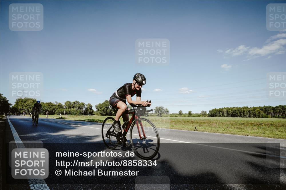 07.09.2025 - 19. Norderstedt Triathlon Michael Burmester http://msf.ph/oto/8858334 07.09.2025 15:38:55 Radfahren 447, 909 meine-sportfotos.de