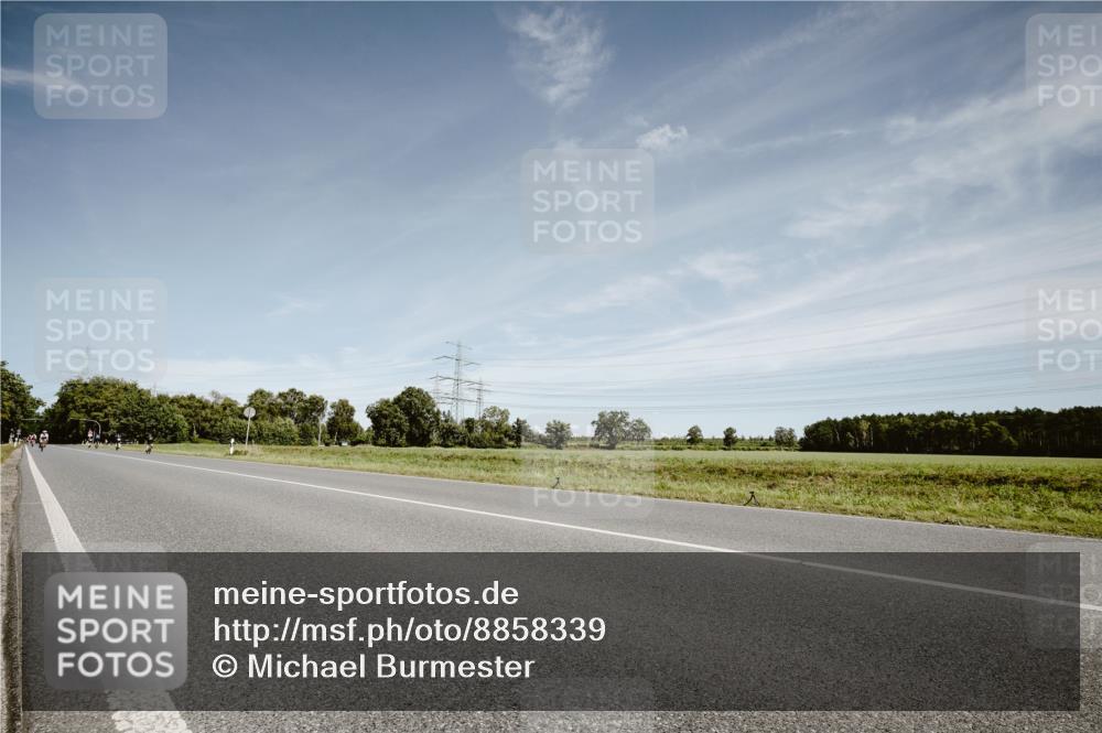 07.09.2025 - 19. Norderstedt Triathlon Michael Burmester http://msf.ph/oto/8858339 07.09.2025 12:31:43 Radfahren  meine-sportfotos.de