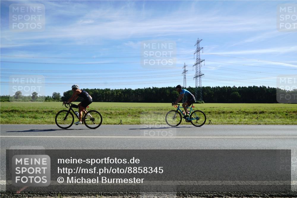 07.09.2025 - 19. Norderstedt Triathlon Michael Burmester http://msf.ph/oto/8858345 07.09.2025 11:29:11 Radfahren  meine-sportfotos.de